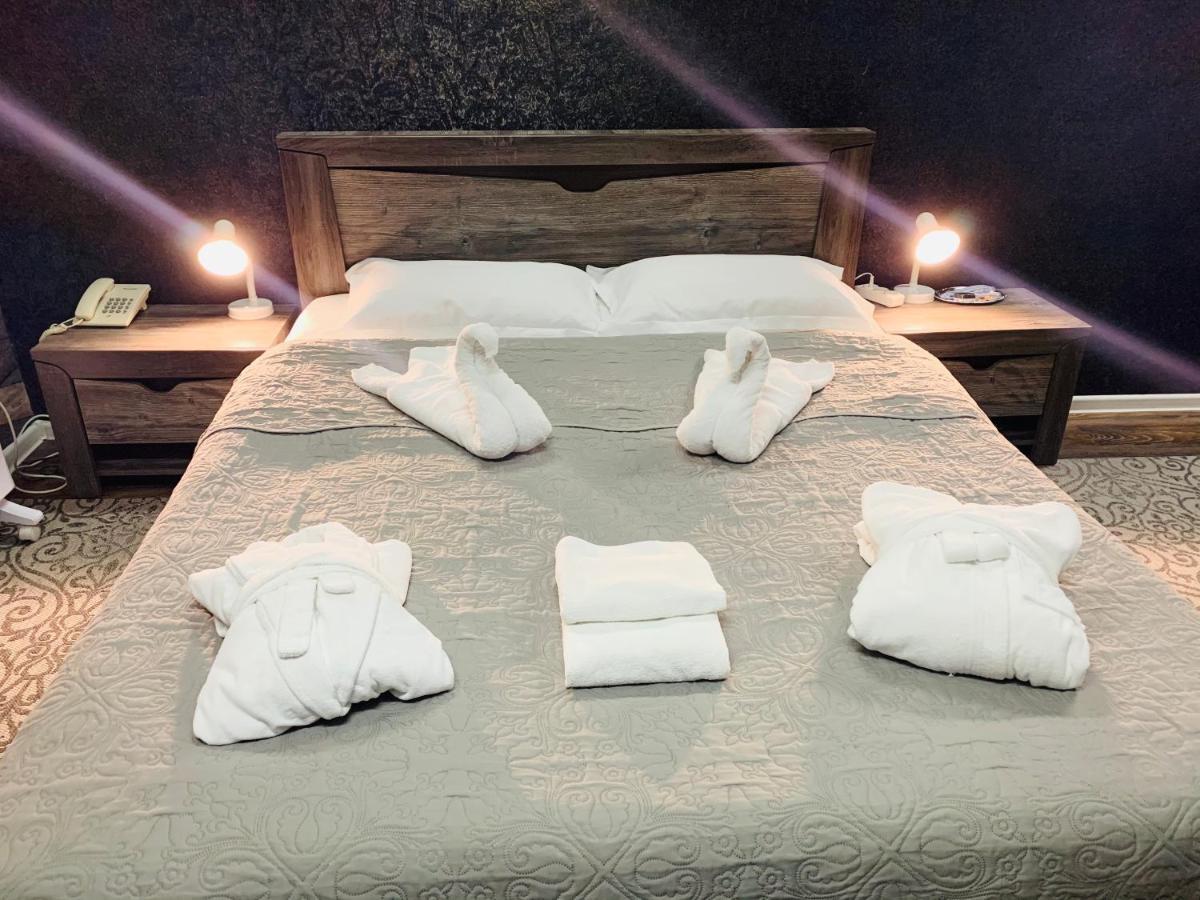 Les Mini Hotel Almaty Ngoại thất bức ảnh